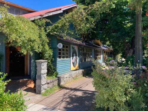 Venta Hostal Boutique École en pleno centro de Pucón — Centro, Pucón