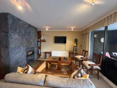 Arriendo Departamento Torre B, en Condominio Puerto Malal, Primera Linea Lago Villarrica ID-1467 — Camino Villarrica - Pucón, Villarrica