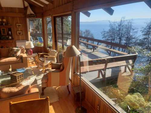 Arriendo Casa Jara en Condominio Roble Villarrica con Orilla de Lago — Camino Villarrica - Pucón, Villarrica