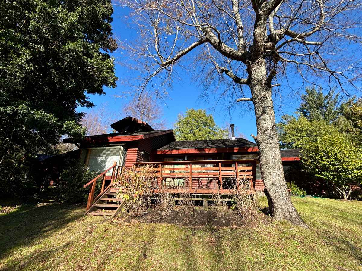 Venta Casa Palo Alto — Camino al Volcán, Pucón