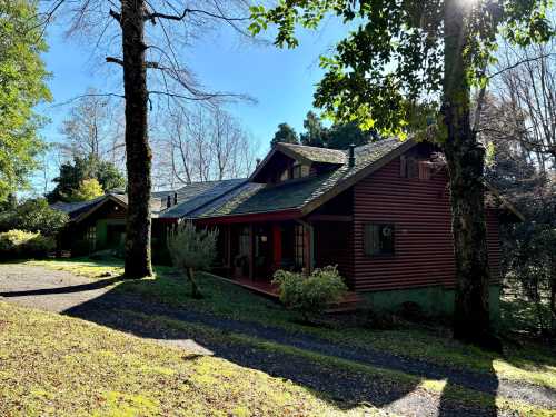 Venta Casa Palo Alto — Camino al Volcán, Pucón