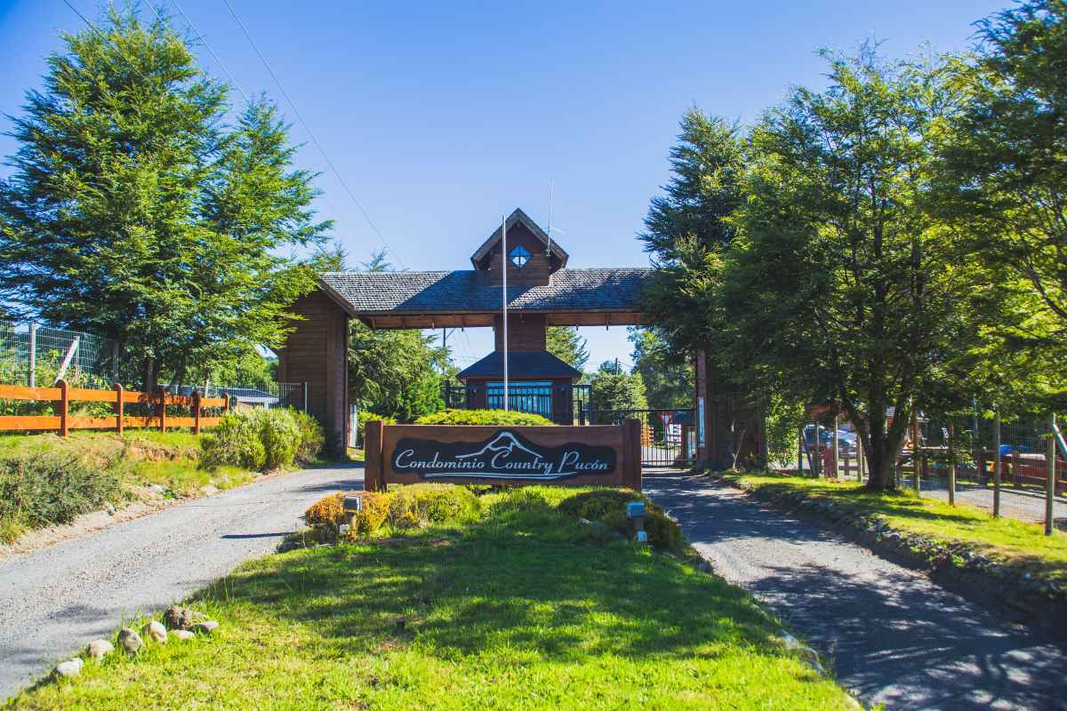 Venta Parcela N°44 en Condominio Country Pucon, Lote 3 — Candelaria, Pucón