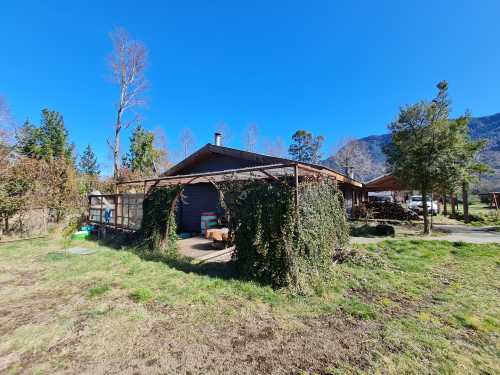 Arriendo de Casa y 2 Cabañas en Hermosa Parcela, Sector Quetroleufu, Pucón — Quetroleufu, Pucón