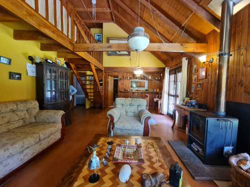 Venta Casa en Parcela más cabaña con orilla de río Liucura — Quetroleufu, Pucón