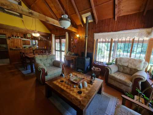 Venta Casa en Parcela más cabaña con orilla de río Liucura — Quetroleufu, Pucón
