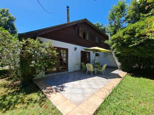 Arriendo Casa N°401 en Condominio Suizo 1000, Camino al Volcán Km 1 — Camino al Volcán, Pucón