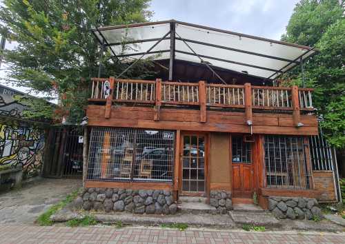 Venta Hostal en Pleno Centro de Pucón, Calle Colo Colo — Centro, Pucón