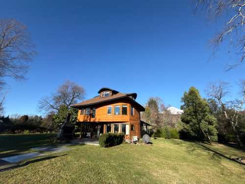 Venta Casa en Loteo La Candelaria – Dos casas en un terreno de 5.938 m² — Candelaria, Pucón