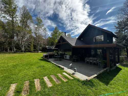 Venta 2 Casas en Parcela de 5000m2 sector Metreñehue, Pucón — Metreñehue, Pucón