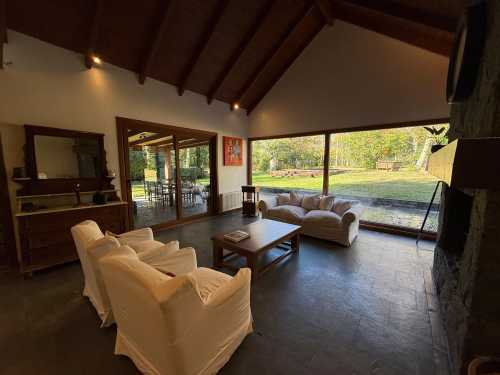 Venta 2 Casas en Parcela de 5000m2 sector Metreñehue, Pucón — Metreñehue, Pucón