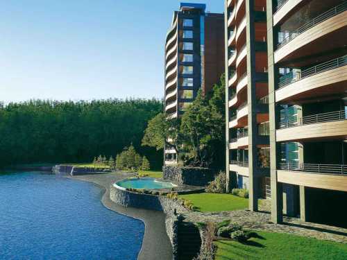 Arriendo Departamento en Condominio Margomalal Torre Toltén, Primera Línea Lago Villarrica ID-1912 — Camino Villarrica - Pucón, Villarrica