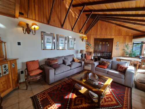 Arriendo Casa Millaray Km. 7, orilla de Lago Villarrica — Camino Villarrica - Pucón, Villarrica