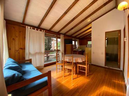 Venta de Complejo Turístico de 11 Cabañas, Camino Villarrica - Pucón — Camino Villarrica - Pucón, Villarrica