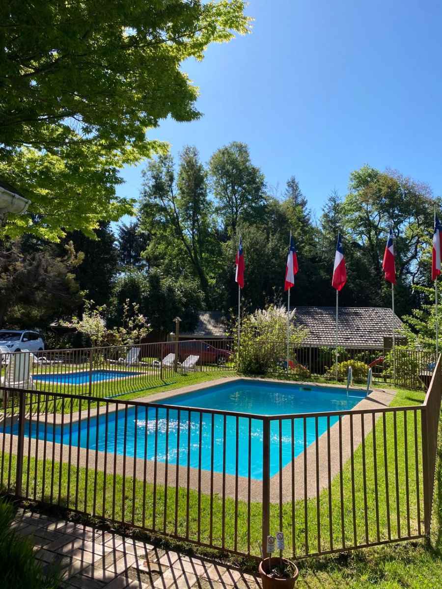 Venta de Complejo Turístico de 11 Cabañas, Camino Villarrica - Pucón — Camino Villarrica - Pucón, Villarrica