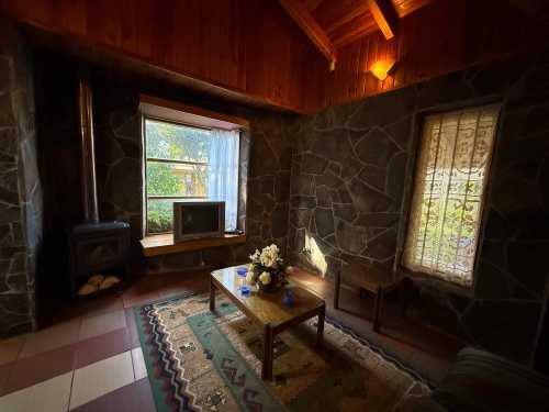 Arriendo Cabaña Variante Internacional N°765, a pasos del Centro de Pucón — Variante Camino Internacional, Pucón