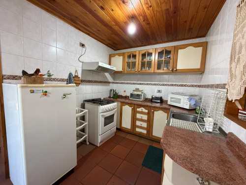 Arriendo Cabaña Variante Internacional N°765, a pasos del Centro de Pucón — Variante Camino Internacional, Pucón