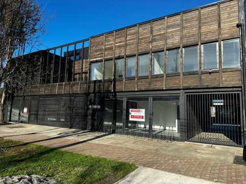 Arriendo Locales Comerciales en Edificio Rincón del Lago — Centro, Pucón