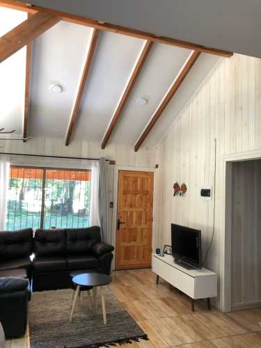 Venta Casa en Parcela más 2 cabañas en sector Quetroleufu, Pucón — Quetroleufu, Pucón