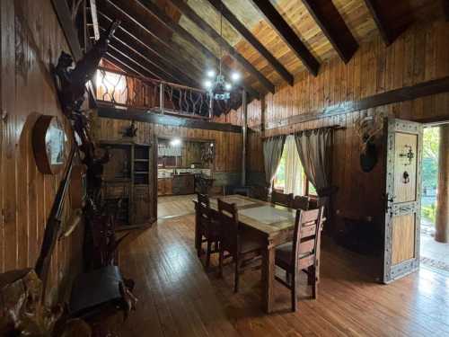 Venta Casa en Campo Santa Luz de 3.2ha Sector Menetúe, Pucón — Menetúe, Pucón