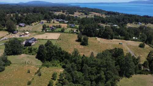 Venta Campo de 2,7 hectáreas en Candelaria, Pucón — Camino Villarrica - Pucón, Villarrica