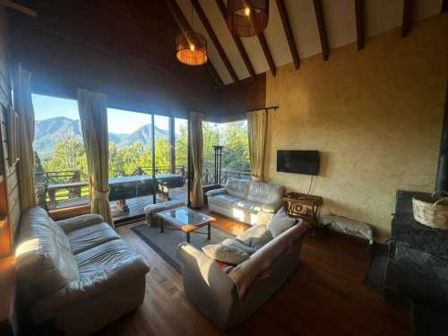 Arriendo Casa en Parcela, Fundo el Sol, Los Calabozos, Pucón — Camino Internacional, Pucón